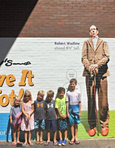 Robert Wadlow - Gigantism